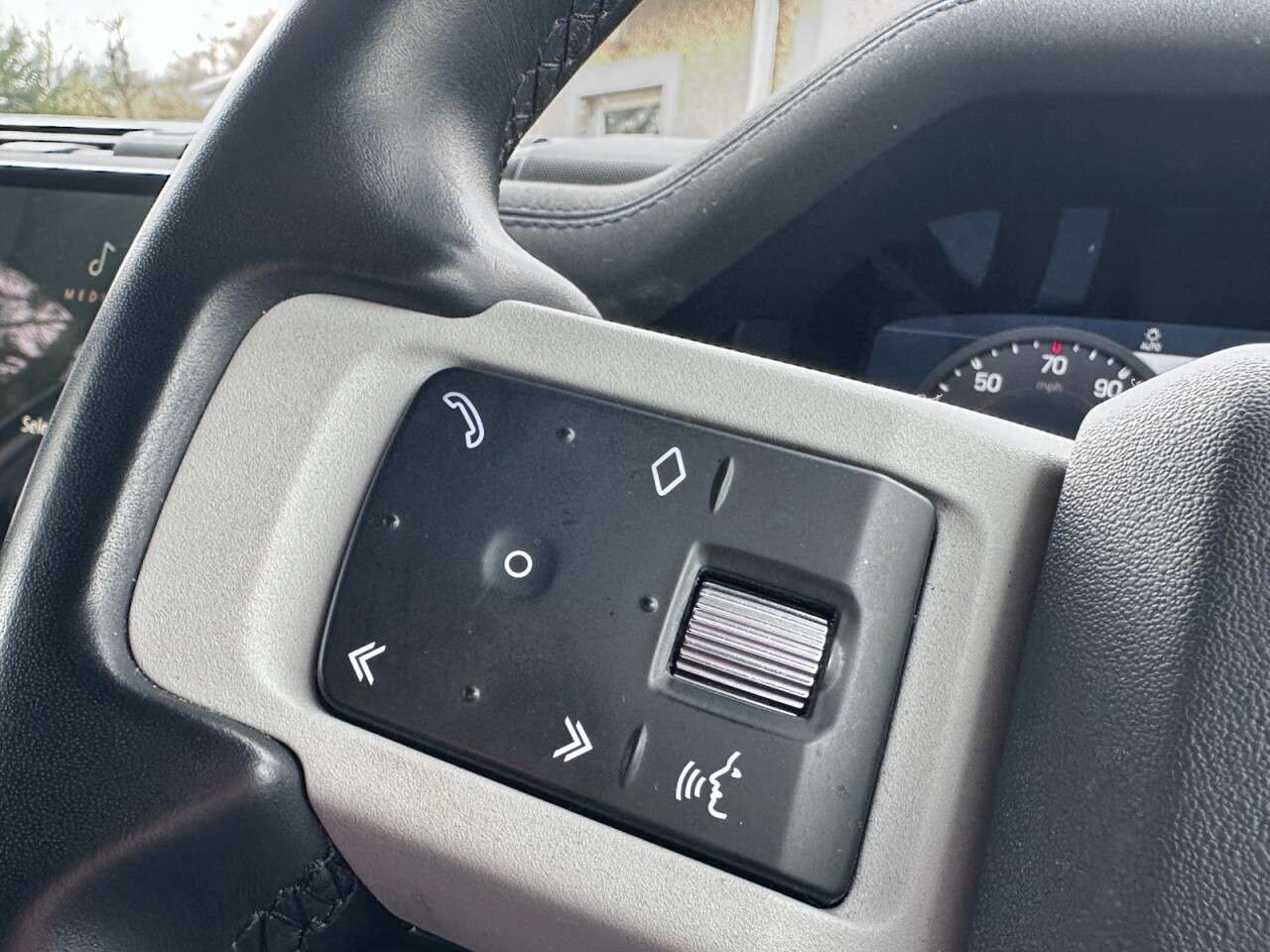 2021 LAND ROVER DEFENDER 110 2021 LAND ROVER DEFENDER 110