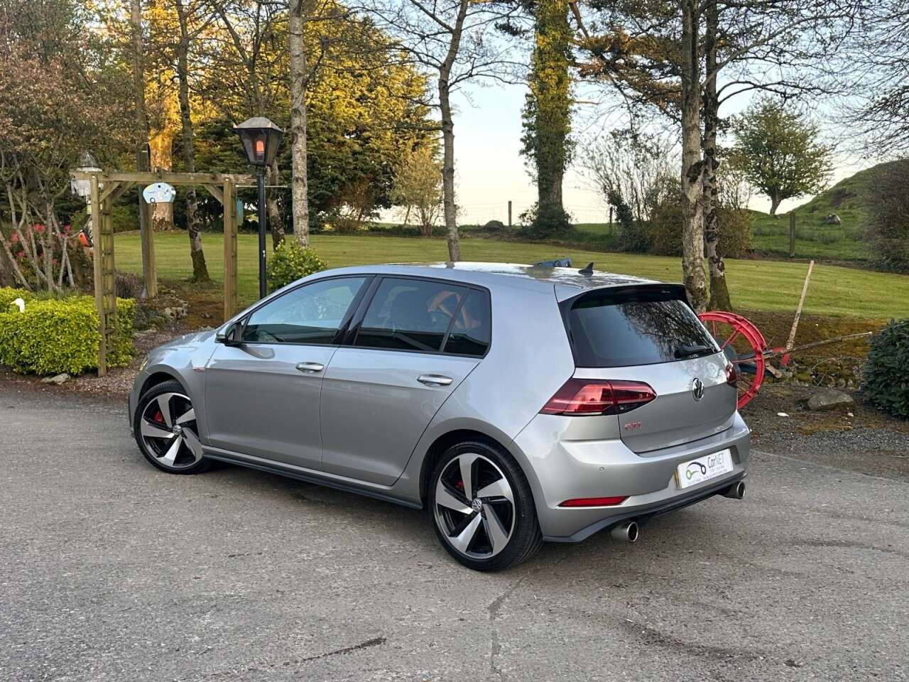 2019 VOLKSWAGEN GOLF 2019 VOLKSWAGEN GOLF
