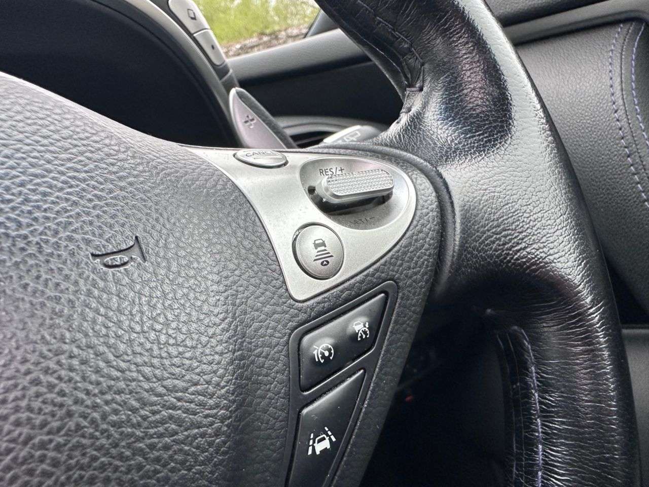 2015 INFINITI QX70 2015 INFINITI QX70