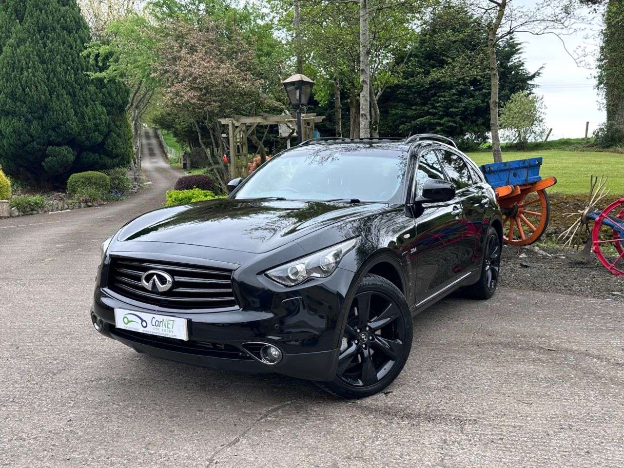 2015 INFINITI QX70 2015 INFINITI QX70