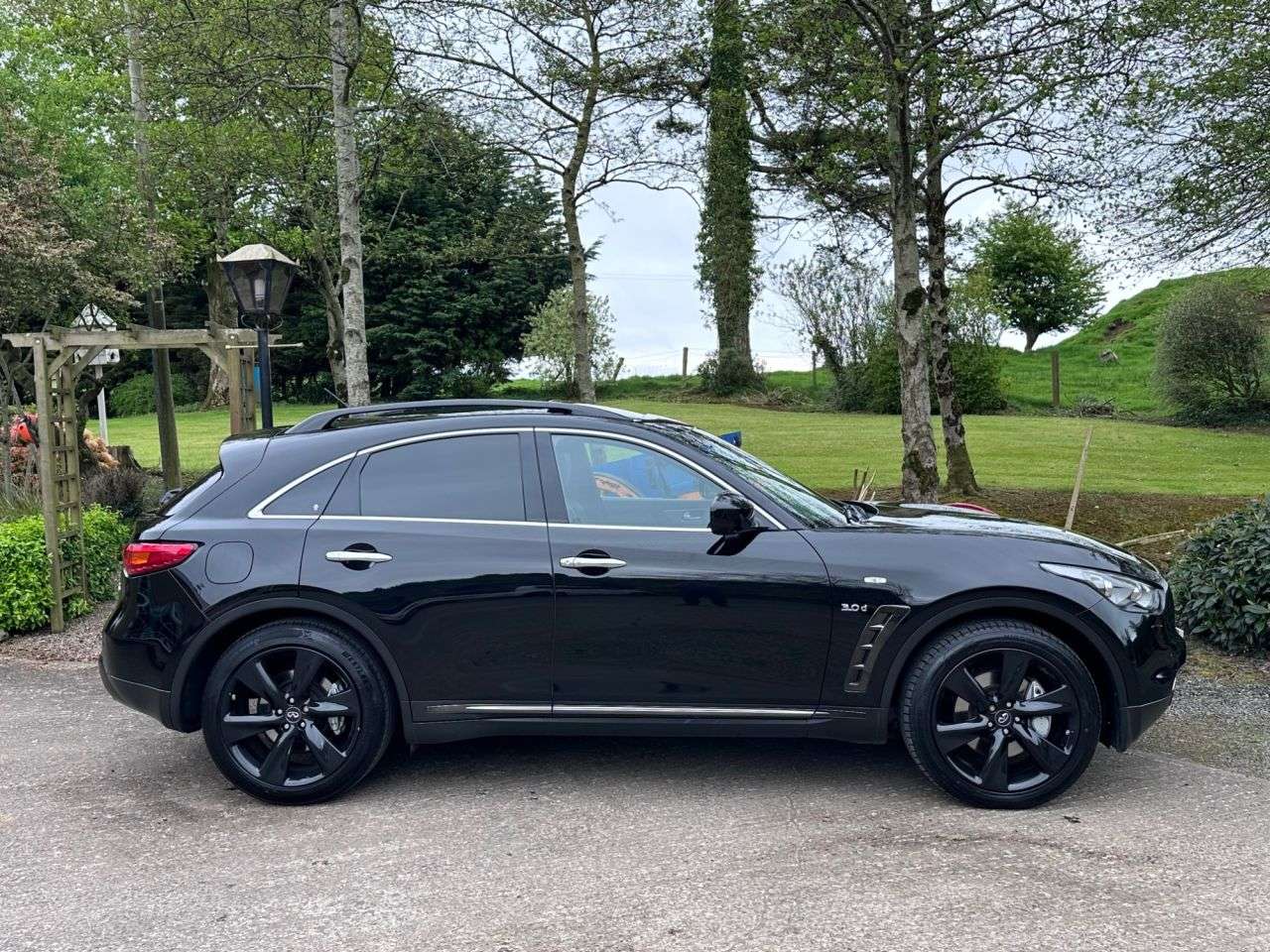 2015 INFINITI QX70 2015 INFINITI QX70