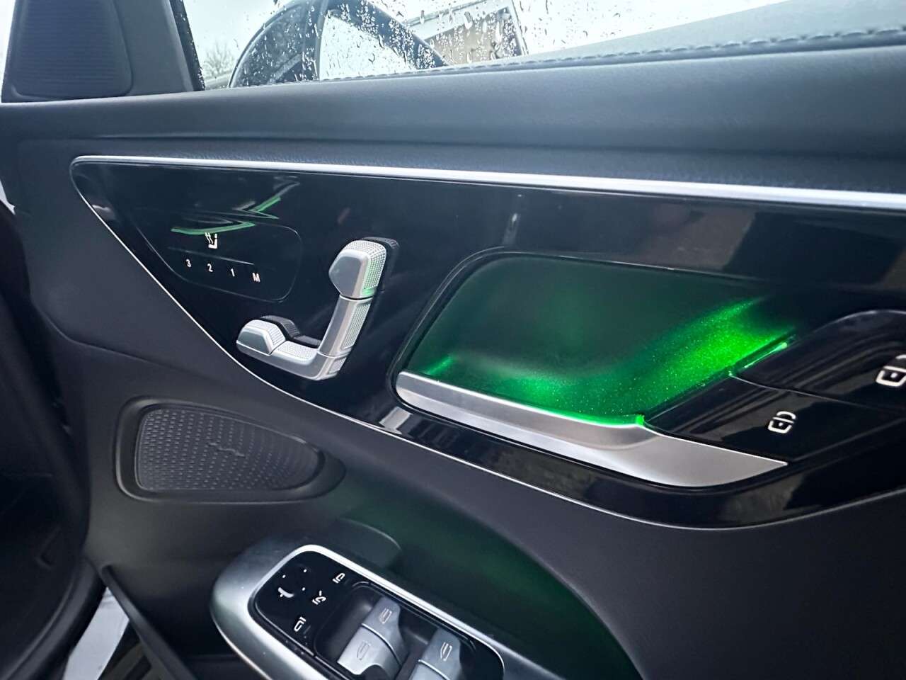 A 2022 MERCEDES-BENZ C CLASS 1.5 C200h MHEV AMG Line (Premium) Estate 5dr Petrol Hybrid G-Tronic+ Euro 6 A 2022 MERCEDES-BENZ C CLASS 1.5 C200h MHEV AMG Line (Premium) Estate 5dr Petrol Hybrid G-Tronic+ Euro 6