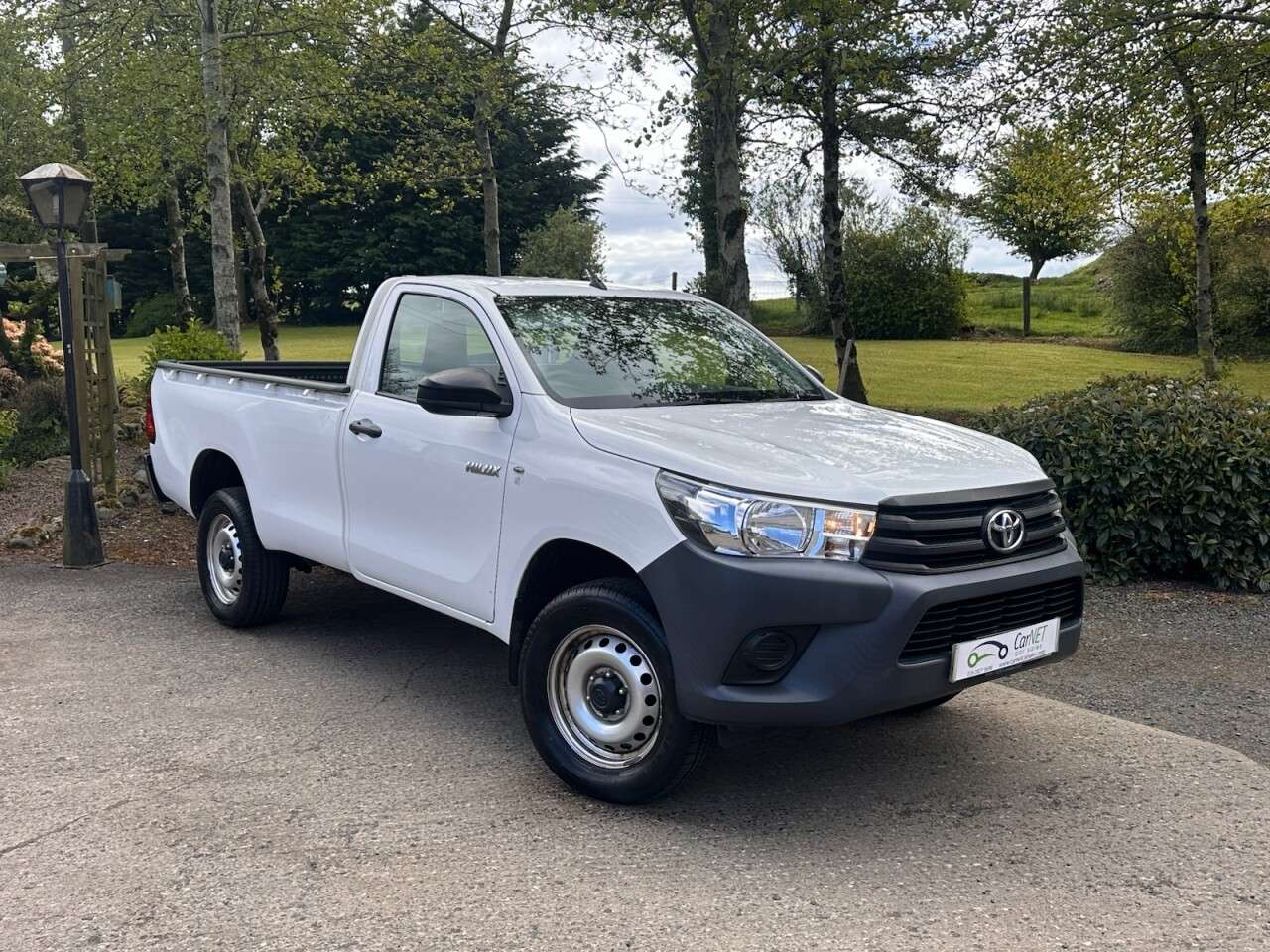 A 2018 TOYOTA HI-LUX 2.4 D-4D Active Pickup 2dr Diesel Manual 4WD Euro 6 (3.5t) (150 ps) A 2018 TOYOTA HI-LUX 2.4 D-4D Active Pickup 2dr Diesel Manual 4WD Euro 6 (3.5t) (150 ps)