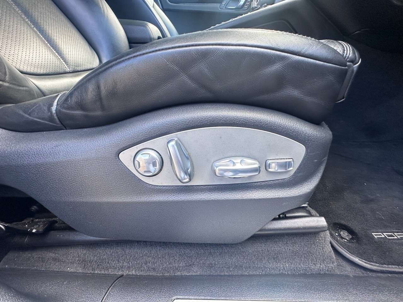 2016 PORSCHE MACAN 2016 PORSCHE MACAN