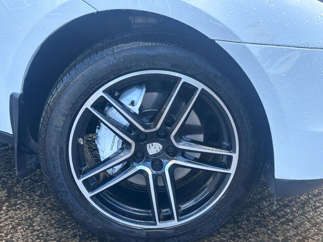 2016 PORSCHE MACAN 2016 PORSCHE MACAN
