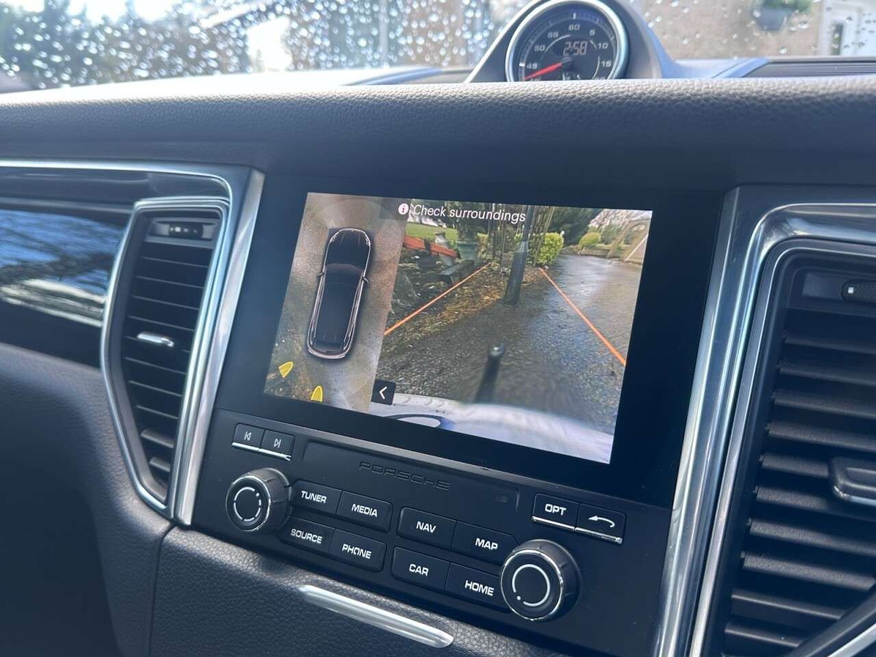 2016 PORSCHE MACAN 2016 PORSCHE MACAN