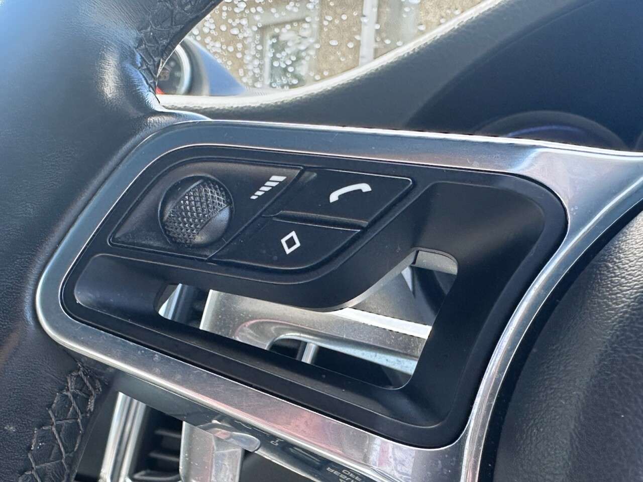 2016 PORSCHE MACAN 2016 PORSCHE MACAN