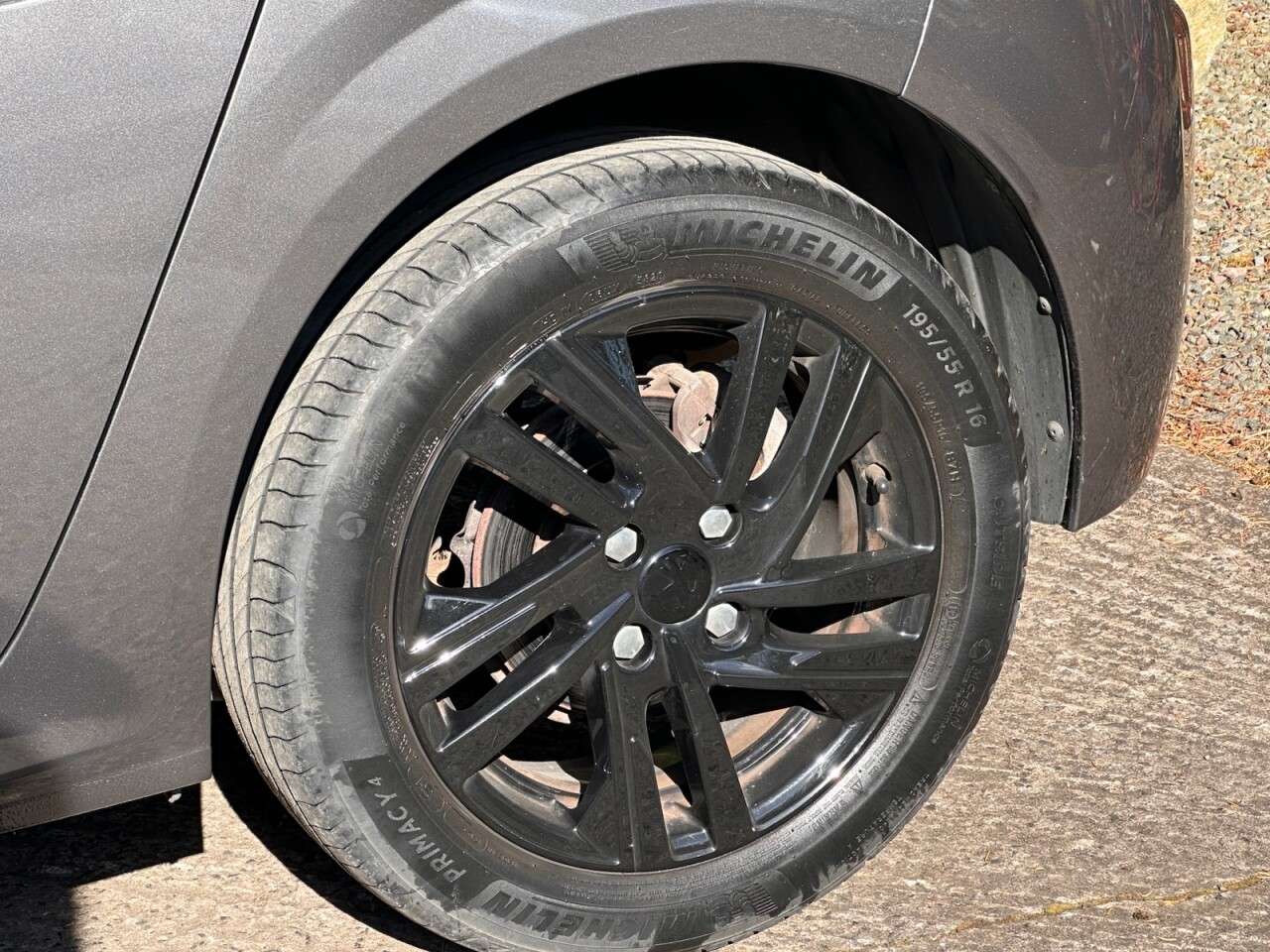 2023 PEUGEOT 208 2023 PEUGEOT 208
