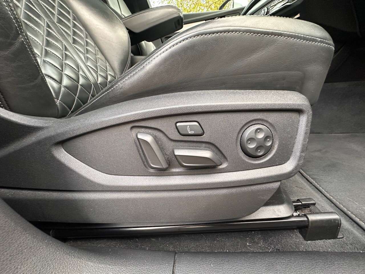 2021 AUDI SQ5 2021 AUDI SQ5