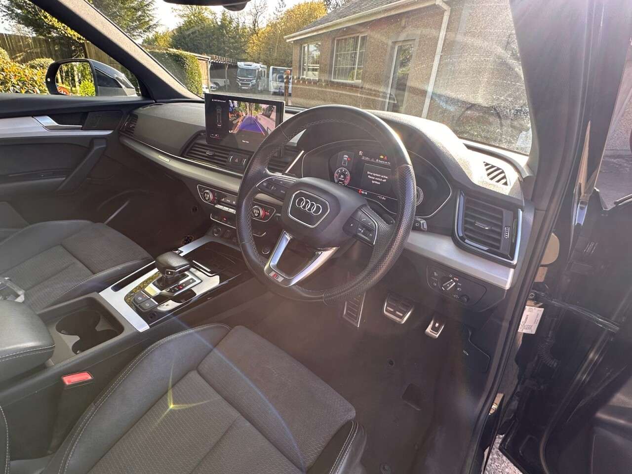 A 2022 AUDI Q5 2.0 TDI 40 S line SUV 5dr Diesel S Tronic quattro Euro 6 (s/s) (204 ps) A 2022 AUDI Q5 2.0 TDI 40 S line SUV 5dr Diesel S Tronic quattro Euro 6 (s/s) (204 ps)