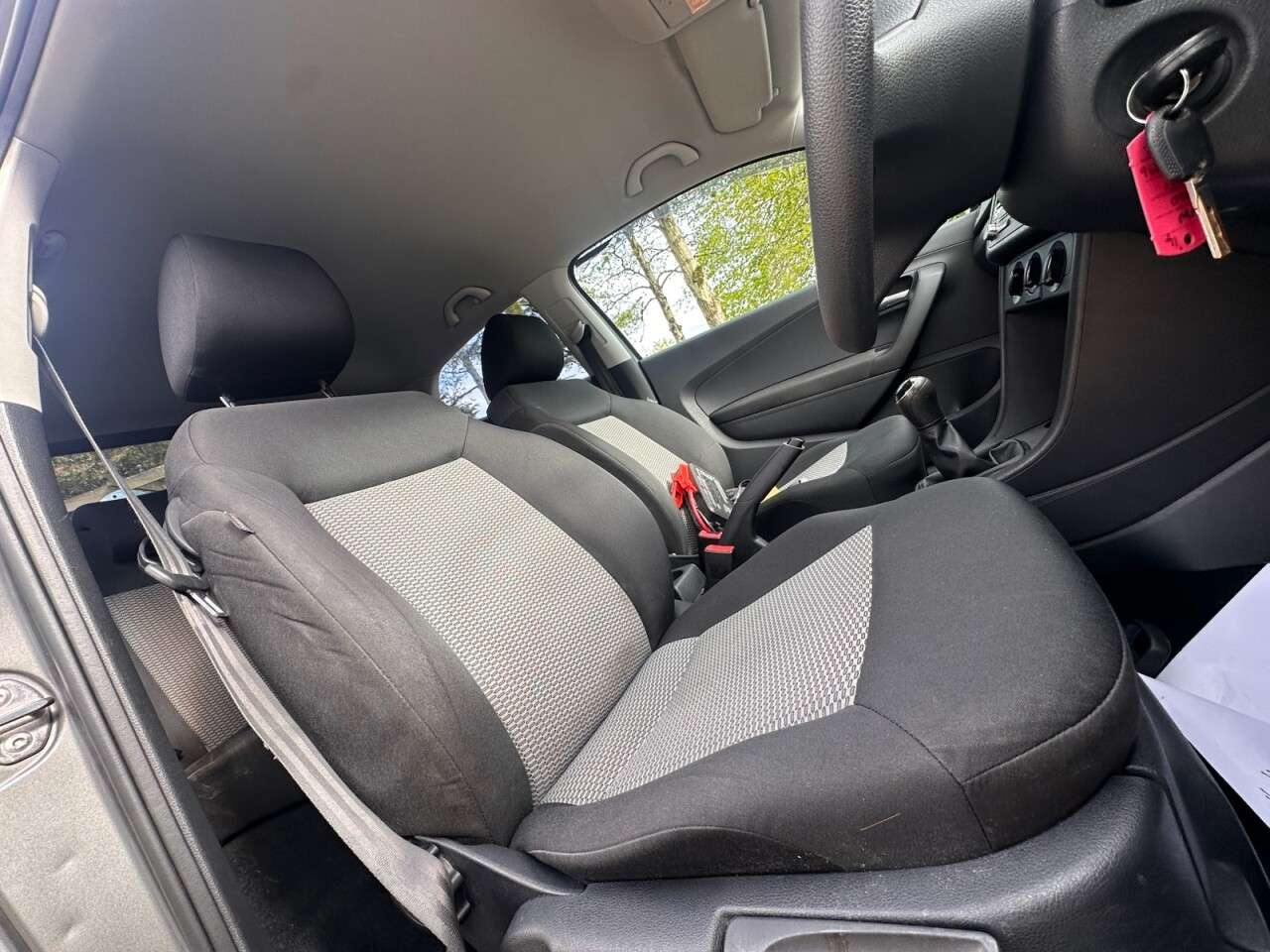 A 2014 VOLKSWAGEN POLO 1.2 R-Line Style Hatchback 3dr Petrol Manual Euro 5 (60 ps) A 2014 VOLKSWAGEN POLO 1.2 R-Line Style Hatchback 3dr Petrol Manual Euro 5 (60 ps)