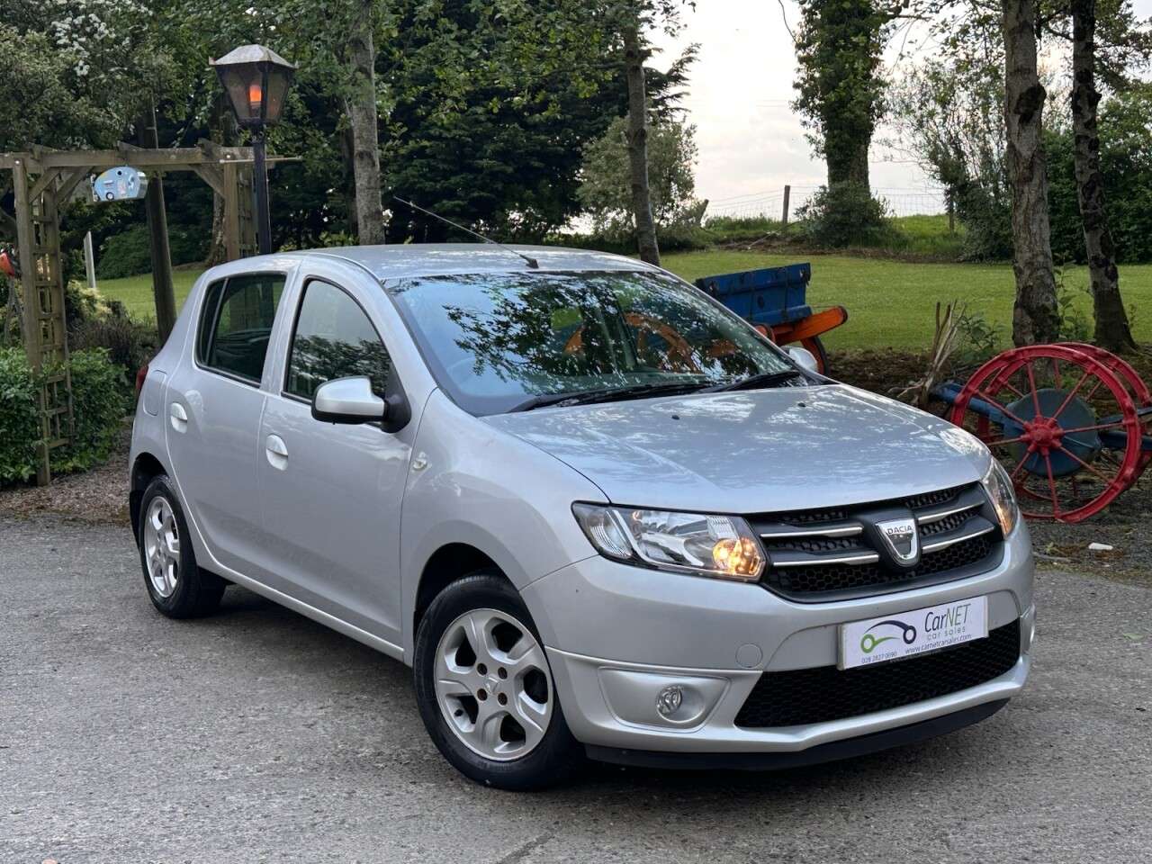 A 2015 DACIA SANDERO 1.5 dCi Laureate Hatchback 5dr Diesel Manual Euro 5 (90 ps) A 2015 DACIA SANDERO 1.5 dCi Laureate Hatchback 5dr Diesel Manual Euro 5 (90 ps)