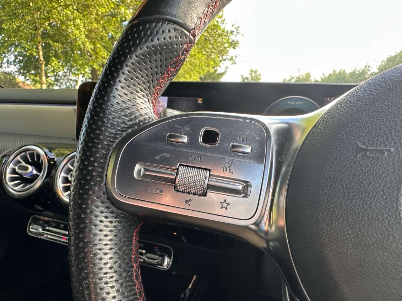 2019 MERCEDES-BENZ A CLASS 2019 MERCEDES-BENZ A CLASS