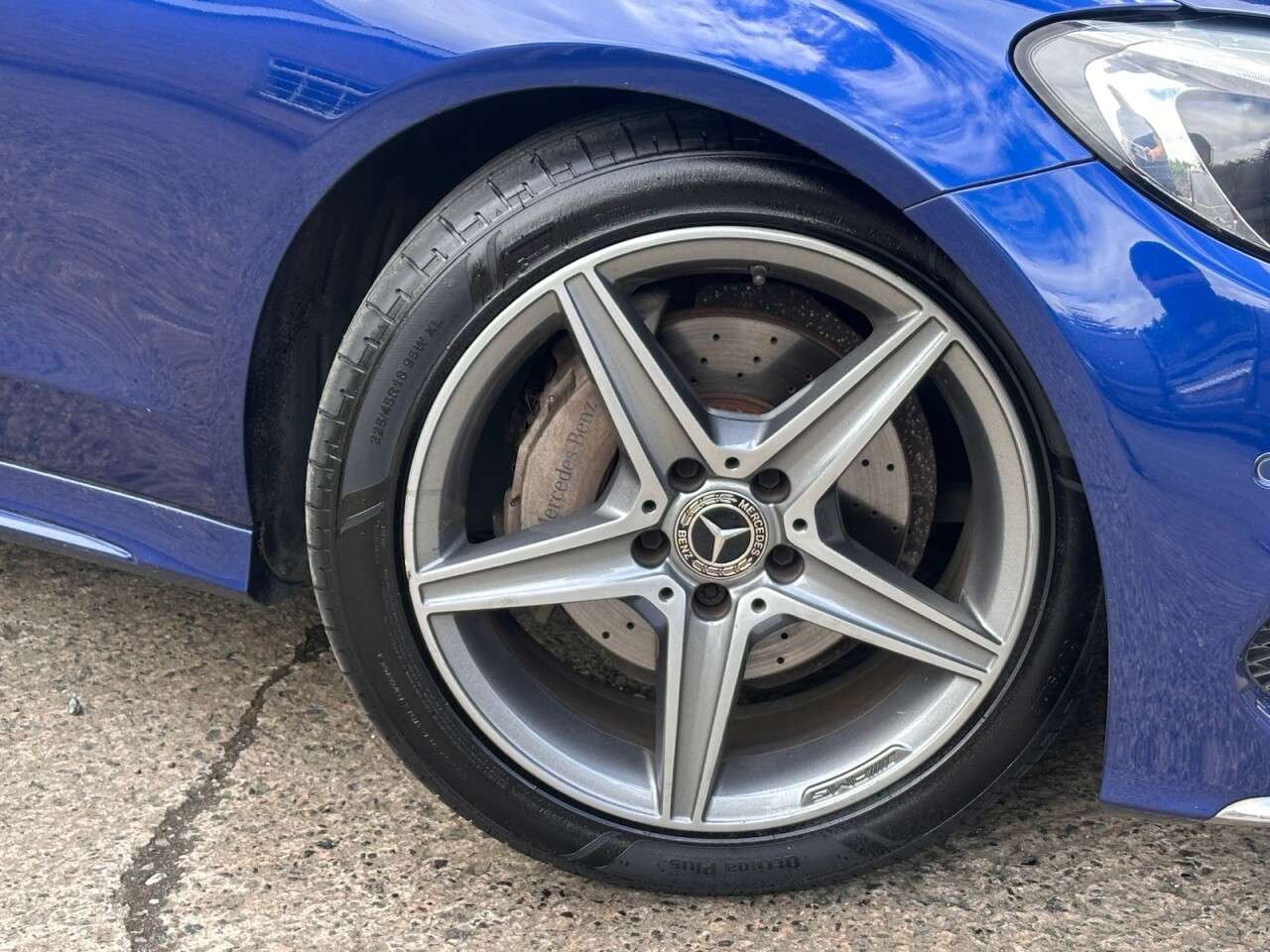 A 2018 MERCEDES-BENZ C CLASS 2.1 C220d AMG Line Coupe 2dr Diesel G-Tronic+ Euro 6 (s/s) (170 ps) A 2018 MERCEDES-BENZ C CLASS 2.1 C220d AMG Line Coupe 2dr Diesel G-Tronic+ Euro 6 (s/s) (170 ps)