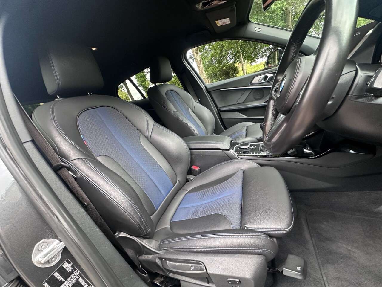A 2021 BMW 1 SERIES 1.5 118i M Sport (LCP) Hatchback 5dr Petrol Manual Euro 6 (s/s) (136 ps) A 2021 BMW 1 SERIES 1.5 118i M Sport (LCP) Hatchback 5dr Petrol Manual Euro 6 (s/s) (136 ps)