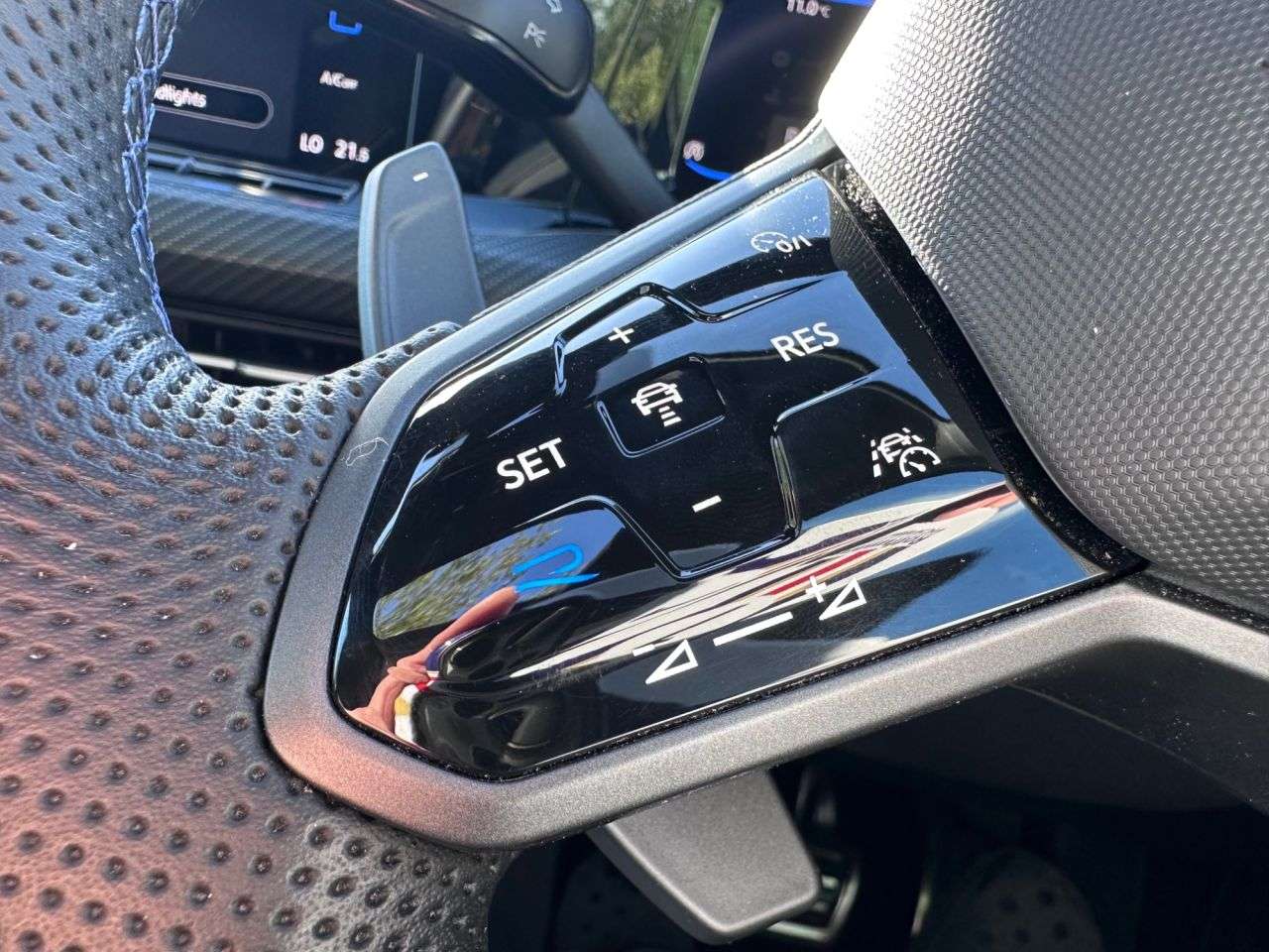 2024 VOLKSWAGEN GOLF 2024 VOLKSWAGEN GOLF