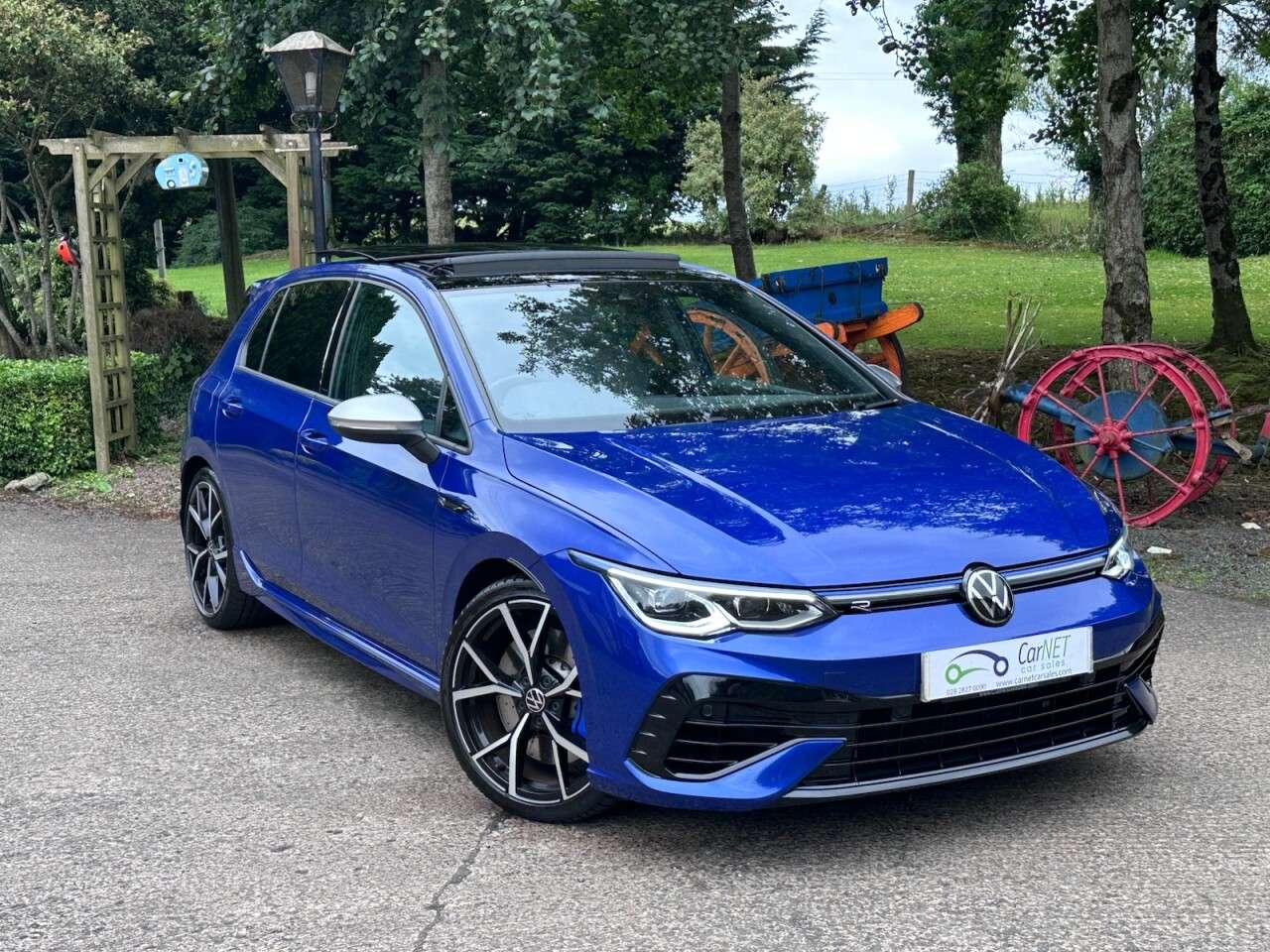 A 2024 VOLKSWAGEN GOLF 2.0 TSI R Hatchback 5dr Petrol DSG 4Motion Euro 6 (s/s) (320 ps) A 2024 VOLKSWAGEN GOLF 2.0 TSI R Hatchback 5dr Petrol DSG 4Motion Euro 6 (s/s) (320 ps)