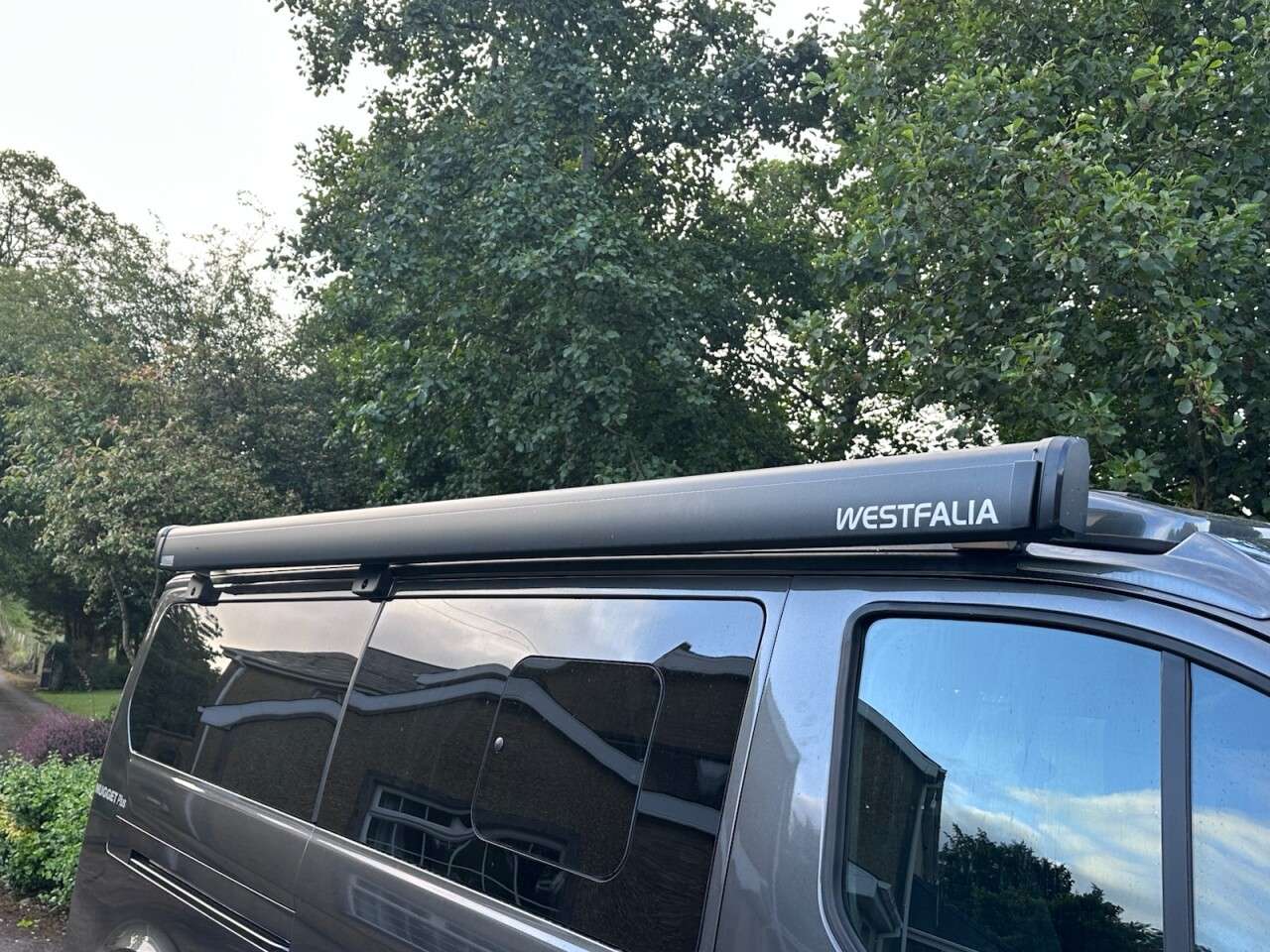 A 2023 FORD TRANSIT CUSTOM Nugget Plus LWB Campervan Auto 182 BHP A 2023 FORD TRANSIT CUSTOM Nugget Plus LWB Campervan Auto 182 BHP