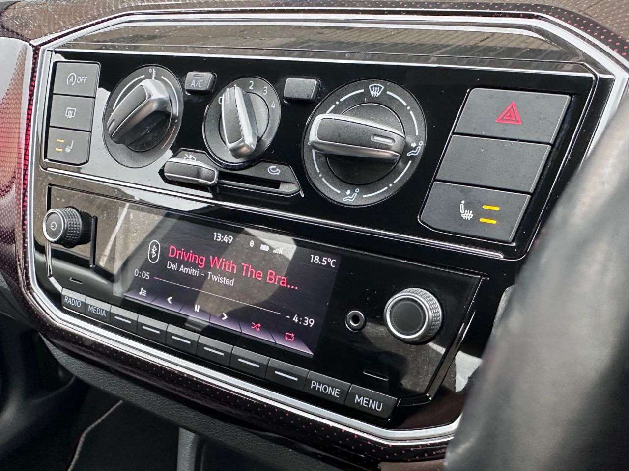 2018 VOLKSWAGEN UP! 2018 VOLKSWAGEN UP!