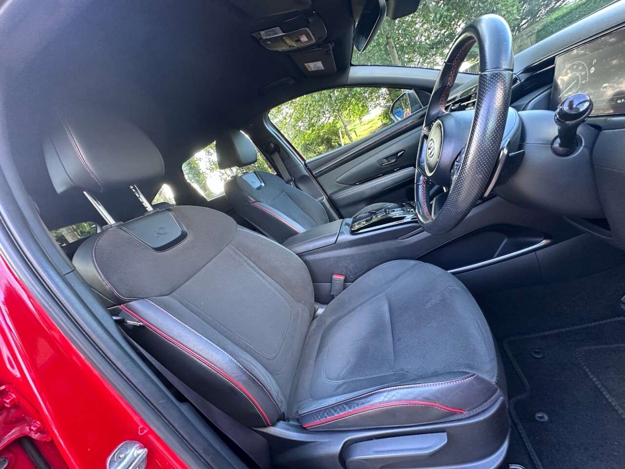 A 2022 HYUNDAI TUCSON 1.6 h T-GDi N Line SUV 5dr Petrol Hybrid Auto Euro 6 (s/s) (230 ps) A 2022 HYUNDAI TUCSON 1.6 h T-GDi N Line SUV 5dr Petrol Hybrid Auto Euro 6 (s/s) (230 ps)