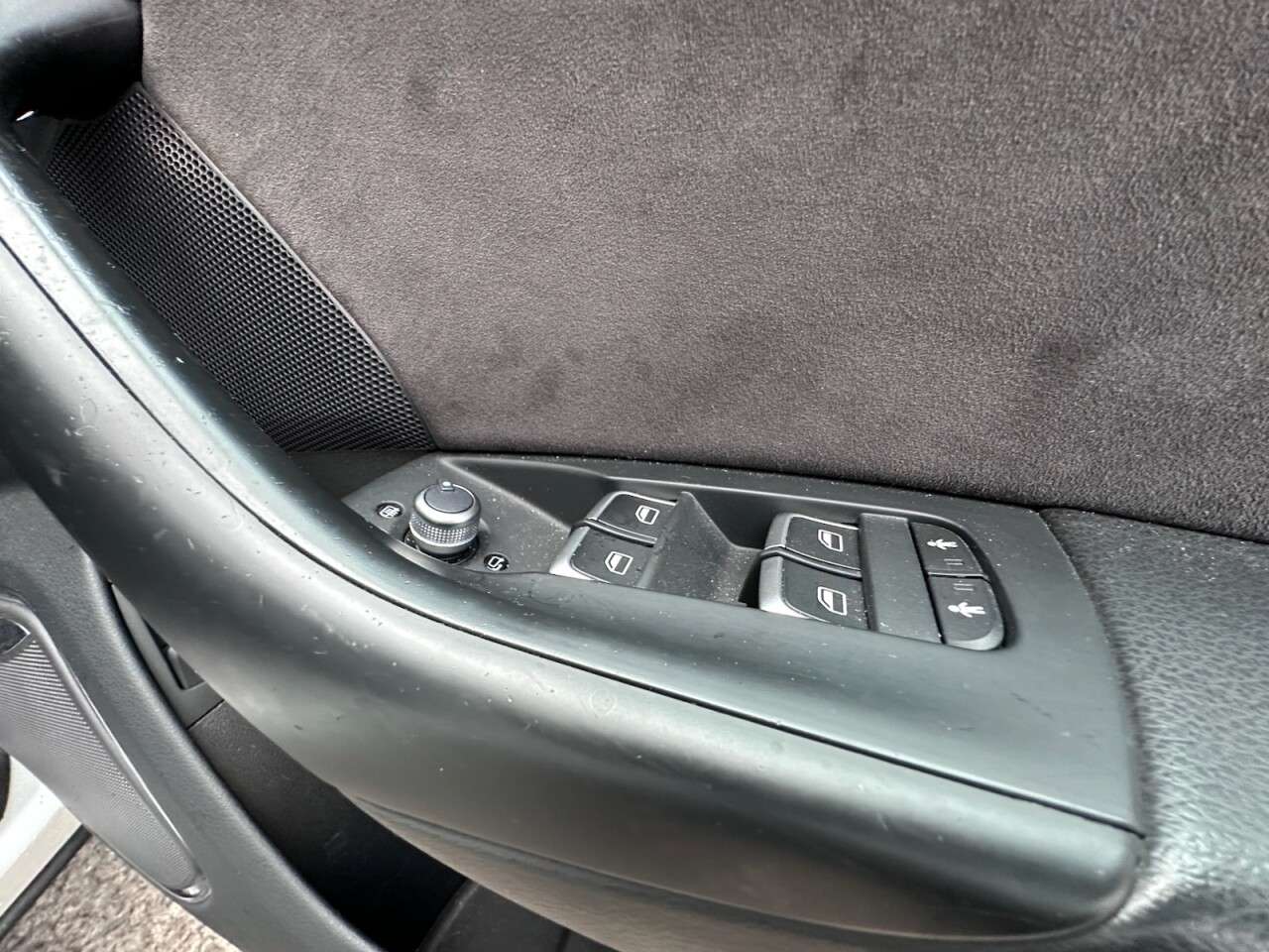 A 2019 AUDI Q3 2.0 TDI Black Edition SUV 5dr Diesel Manual Euro 6 (s/s) (150 ps) A 2019 AUDI Q3 2.0 TDI Black Edition SUV 5dr Diesel Manual Euro 6 (s/s) (150 ps)