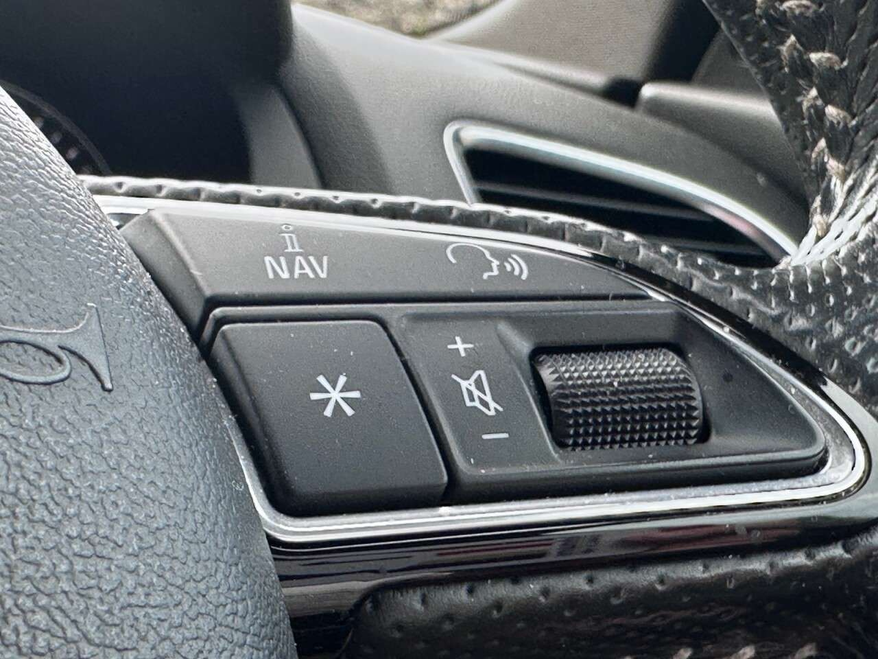 2019 AUDI Q3 2019 AUDI Q3