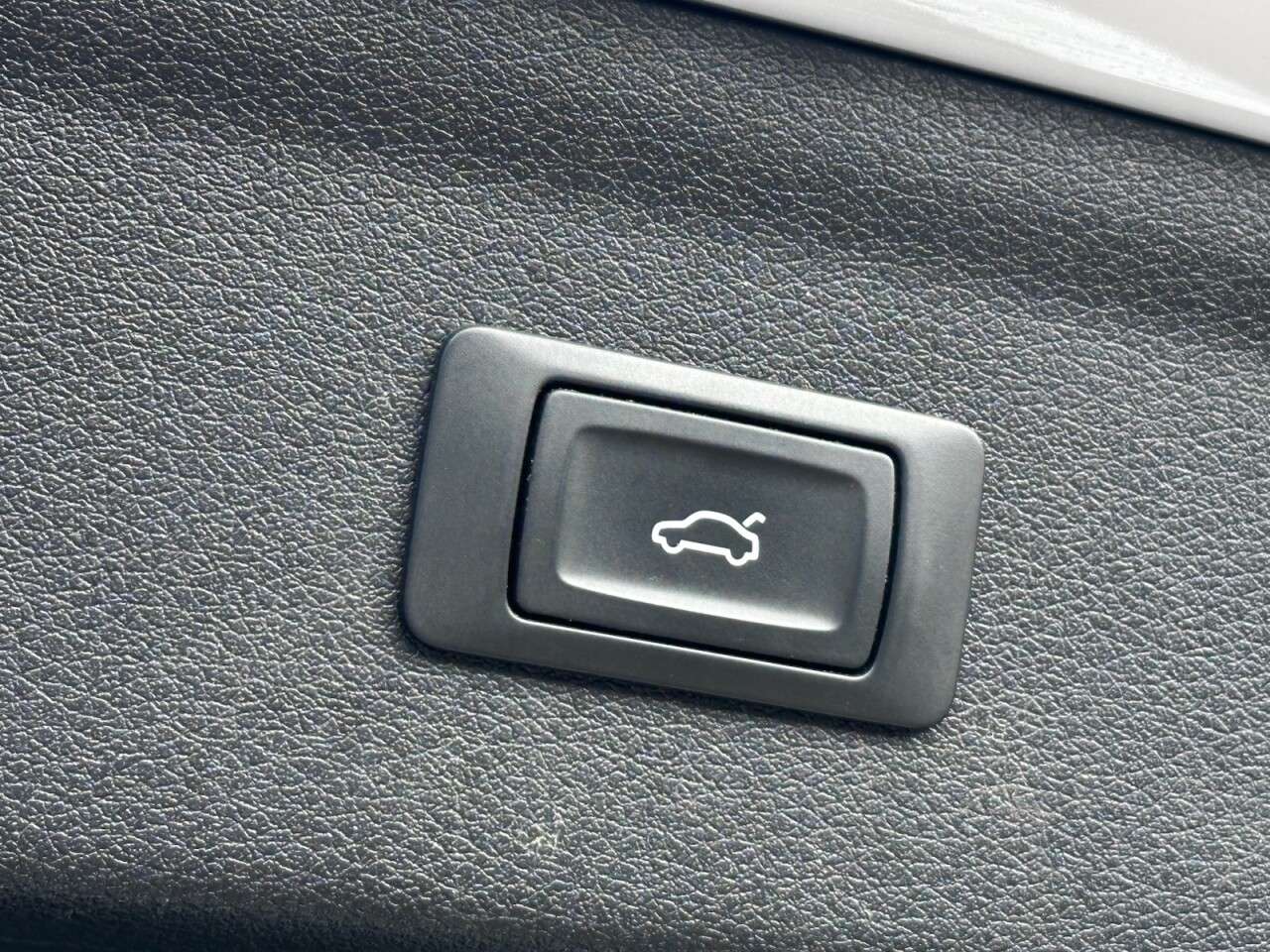 2019 AUDI Q3 2019 AUDI Q3