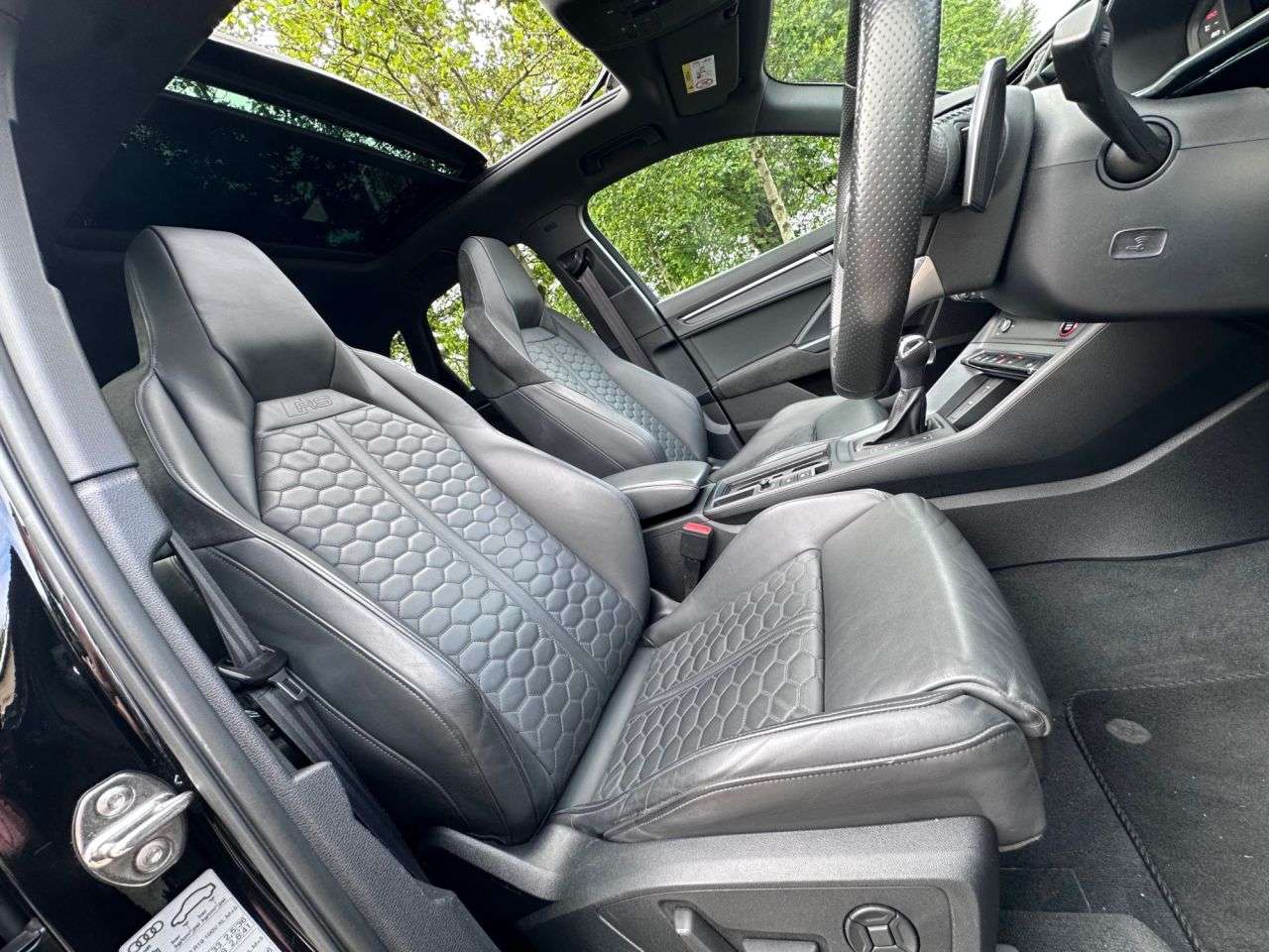 A 2020 AUDI RS Q3 2.5 TFSI Audi Sport Edition SUV 5dr Petrol S Tronic quattro Euro 6 (s/s) (4 A 2020 AUDI RS Q3 2.5 TFSI Audi Sport Edition SUV 5dr Petrol S Tronic quattro Euro 6 (s/s) (4