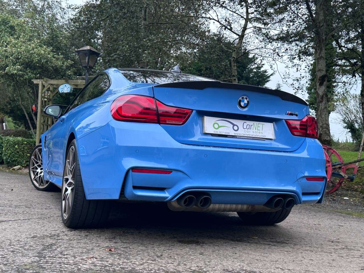 2017 BMW M4 2017 BMW M4