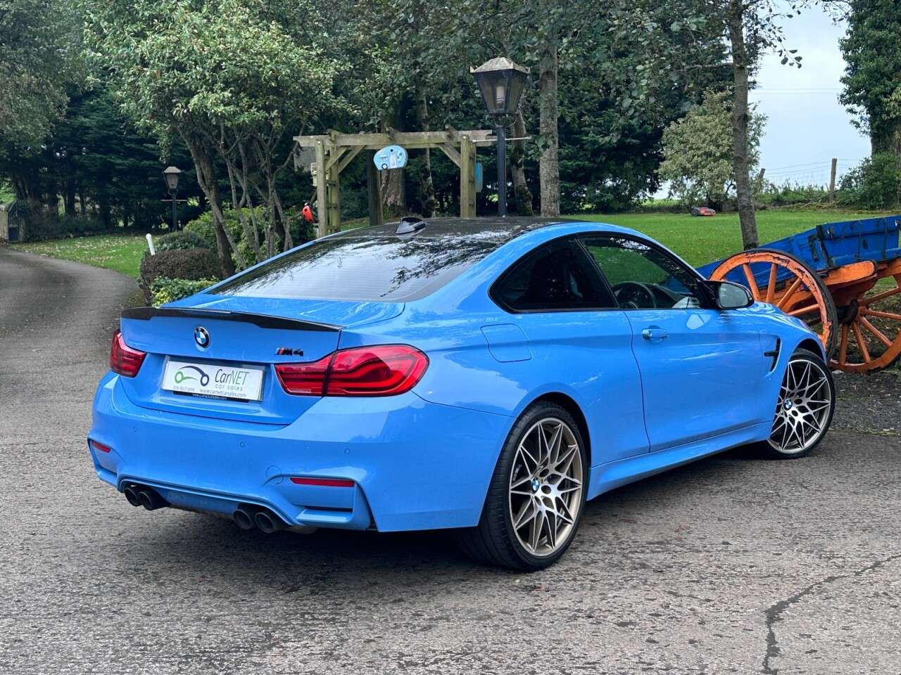 2017 BMW M4 2017 BMW M4