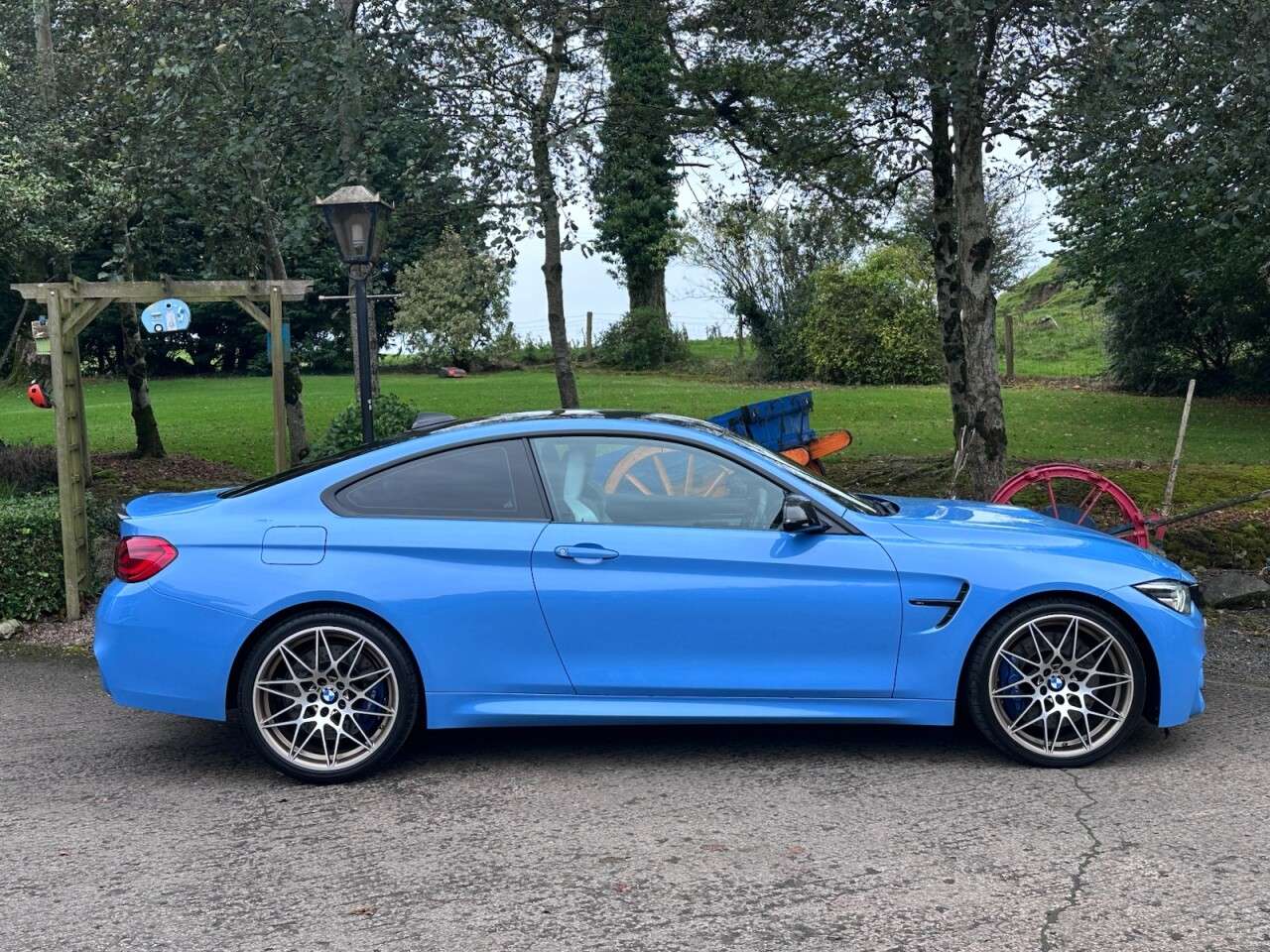 2017 BMW M4 2017 BMW M4