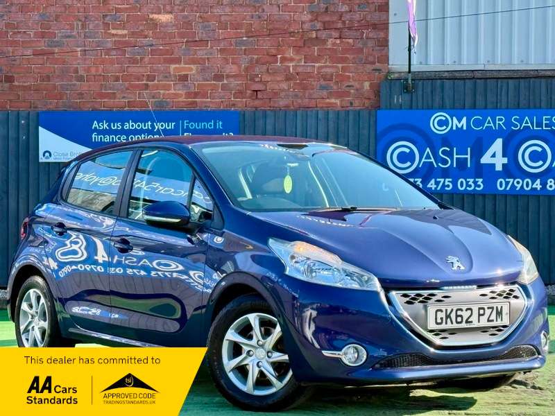 A 2012 PEUGEOT 208 1.4 e-HDi Active Hatchback 5dr Diesel EGC Euro 5 (s/s) (70 ps) A 2012 PEUGEOT 208 1.4 e-HDi Active Hatchback 5dr Diesel EGC Euro 5 (s/s) (70 ps)