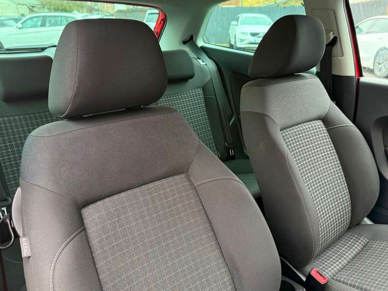 A 2016 VOLKSWAGEN POLO 1.0 BlueMotion Tech Match Hatchback 3dr Petrol Manual Euro 6 (s/s) (60 ps) A 2016 VOLKSWAGEN POLO 1.0 BlueMotion Tech Match Hatchback 3dr Petrol Manual Euro 6 (s/s) (60 ps)