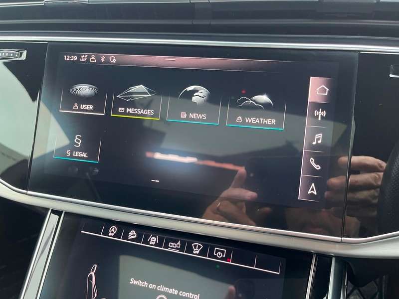 2019 AUDI Q8 2019 AUDI Q8