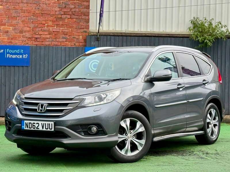 A 2013 HONDA CR-V 2.0 i-VTEC SR SUV 5dr Petrol Manual 4WD Euro 5 (s/s) (155 ps) A 2013 HONDA CR-V 2.0 i-VTEC SR SUV 5dr Petrol Manual 4WD Euro 5 (s/s) (155 ps)