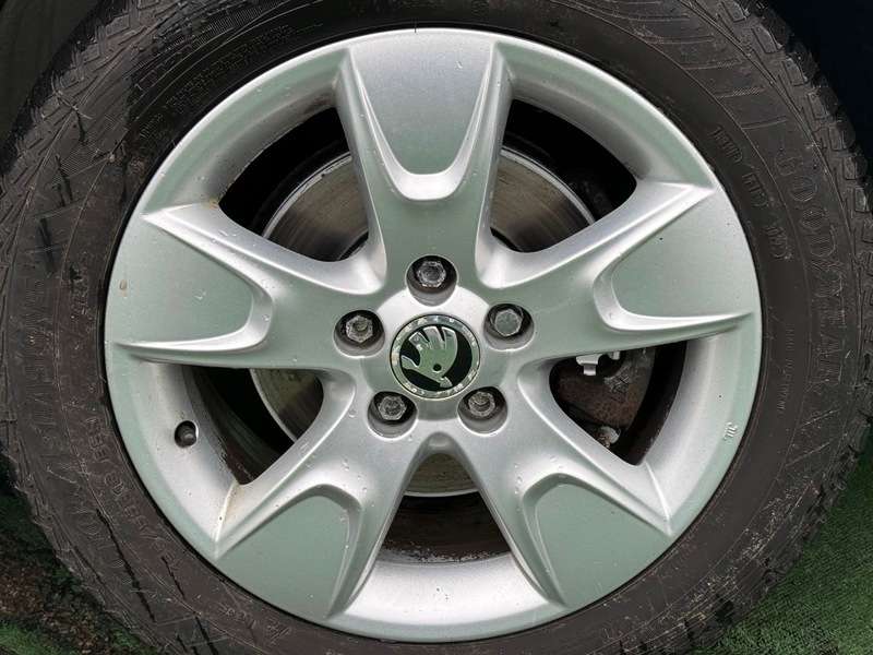 2015 SKODA ROOMSTER 2015 SKODA ROOMSTER