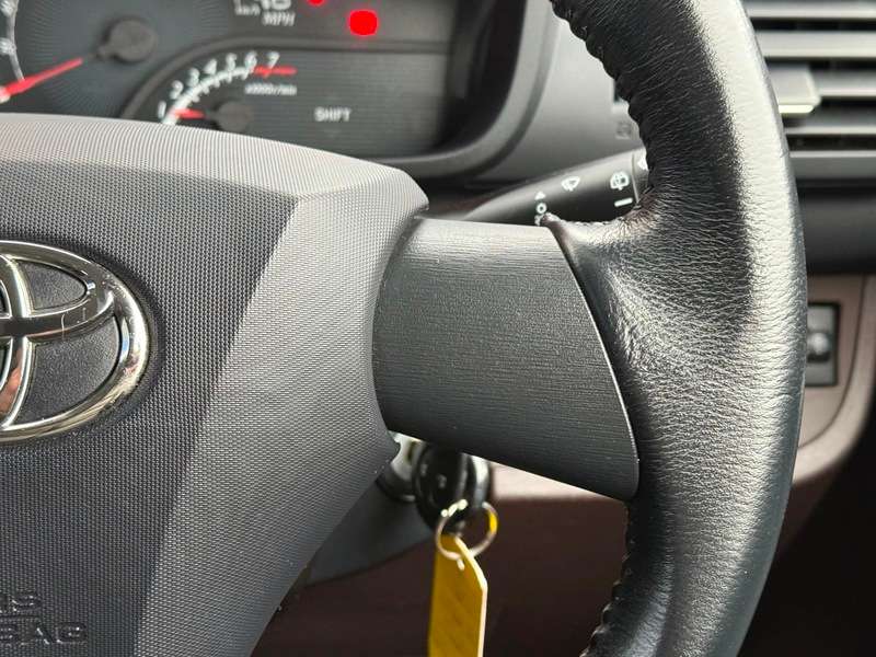 2010 TOYOTA IQ 2010 TOYOTA IQ