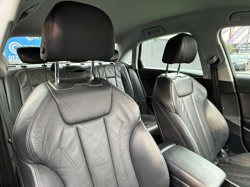 A 2016 AUDI A4 3.0 TDI V6 Sport Saloon 4dr Diesel S Tronic Euro 6 (s/s) (218 ps) A 2016 AUDI A4 3.0 TDI V6 Sport Saloon 4dr Diesel S Tronic Euro 6 (s/s) (218 ps)