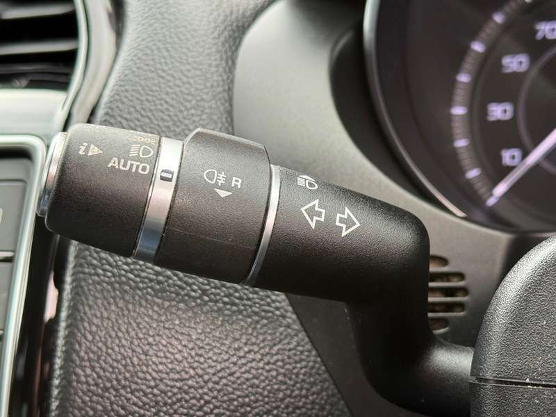 2015 JAGUAR XE 2015 JAGUAR XE