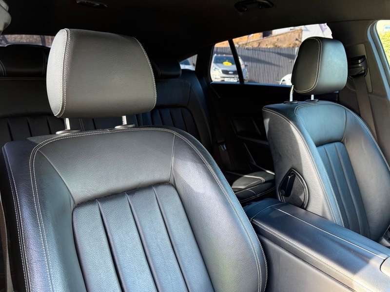 A 2014 MERCEDES-BENZ CLS 2.1 CLS250 CDI AMG Sport Shooting Brake 5dr Diesel G-Tronic+ Euro 5 (s/s) (204 ps) A 2014 MERCEDES-BENZ CLS 2.1 CLS250 CDI AMG Sport Shooting Brake 5dr Diesel G-Tronic+ Euro 5 (s/s) (204 ps)