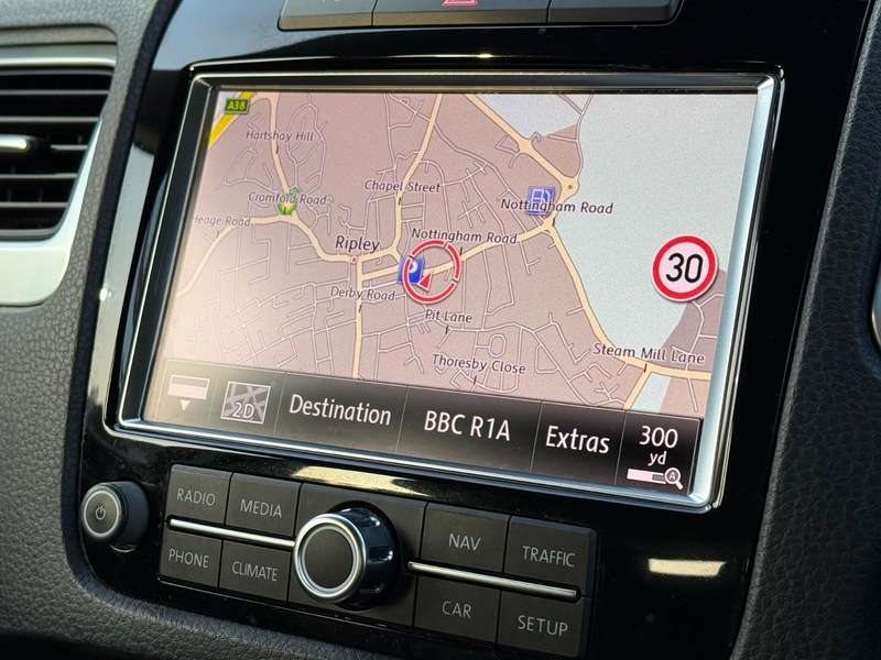 2011 VOLKSWAGEN TOUAREG 2011 VOLKSWAGEN TOUAREG