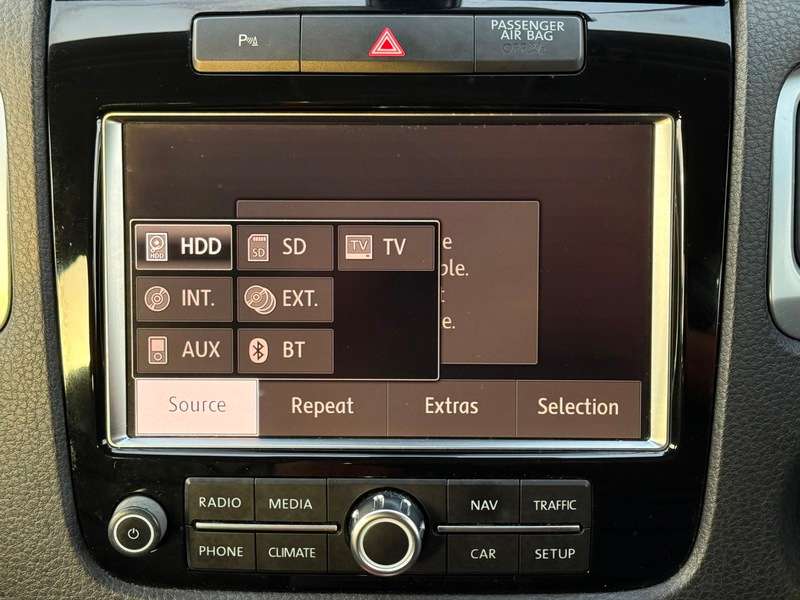 2011 VOLKSWAGEN TOUAREG 2011 VOLKSWAGEN TOUAREG