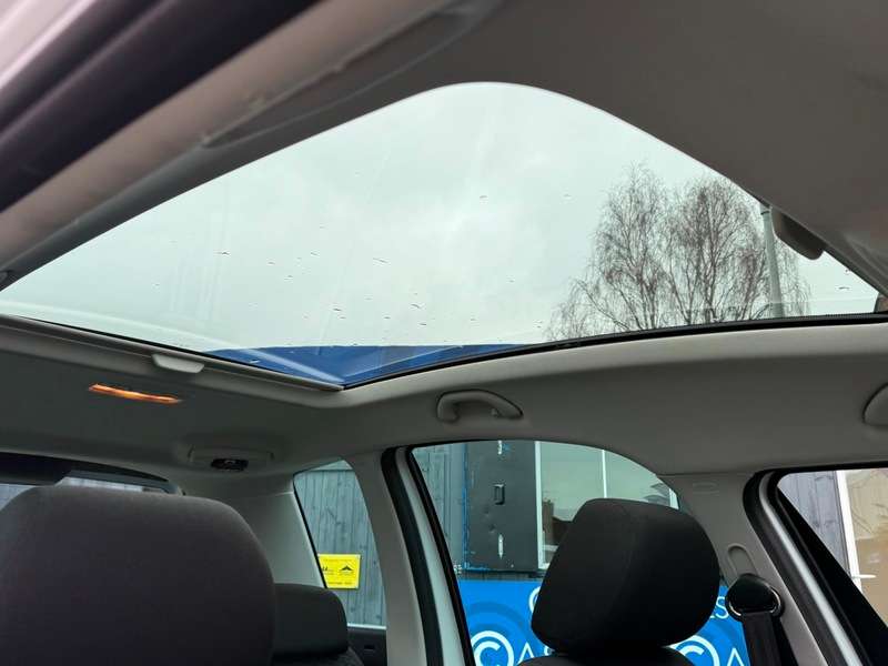 A 2015 SKODA ROOMSTER 1.2 TSI SE Action MPV 5dr Petrol Manual Euro 5 (86 ps) A 2015 SKODA ROOMSTER 1.2 TSI SE Action MPV 5dr Petrol Manual Euro 5 (86 ps)