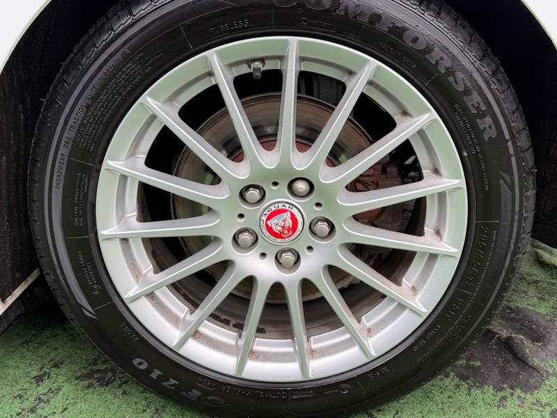 2015 JAGUAR XE 2015 JAGUAR XE