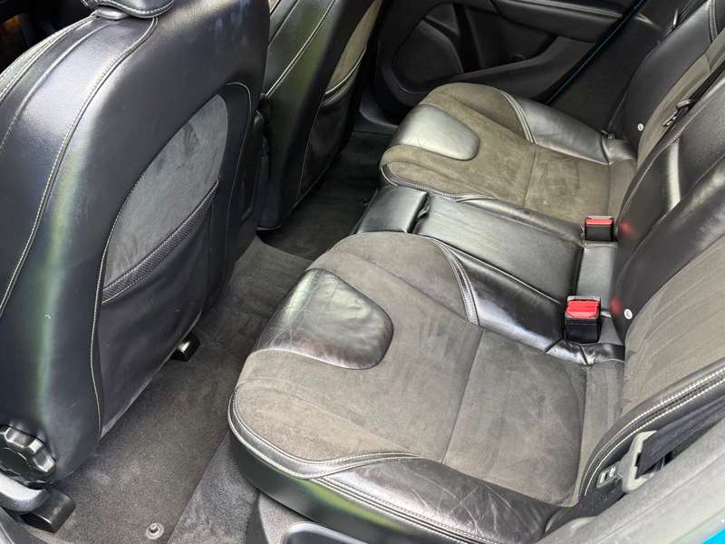 2015 VOLVO V40 2015 VOLVO V40