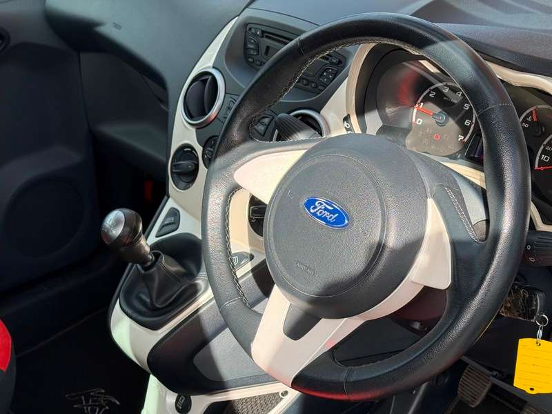 A 2013 FORD KA 1.2 Zetec Hatchback 3dr Petrol Manual Euro 5 (s/s) (69 ps) A 2013 FORD KA 1.2 Zetec Hatchback 3dr Petrol Manual Euro 5 (s/s) (69 ps)
