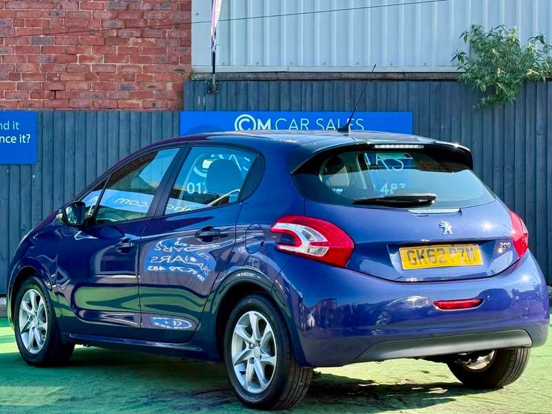 2012 PEUGEOT 208 2012 PEUGEOT 208
