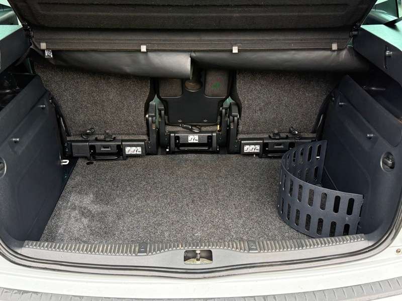 2015 SKODA ROOMSTER 2015 SKODA ROOMSTER