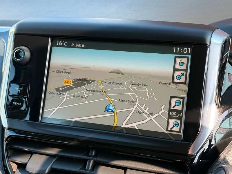 2012 PEUGEOT 208 2012 PEUGEOT 208