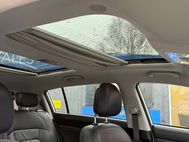 A 2014 KIA SPORTAGE 1.7 CRDi EcoDynamics 3 SUV 5dr Diesel Manual 2WD Euro 5 (s/s) (114 bhp) A 2014 KIA SPORTAGE 1.7 CRDi EcoDynamics 3 SUV 5dr Diesel Manual 2WD Euro 5 (s/s) (114 bhp)